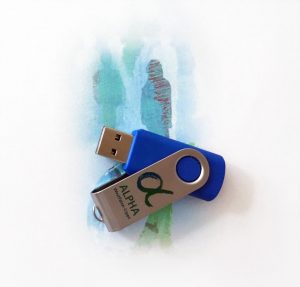 Bild des ALPHA USB-Sticks mit Daten